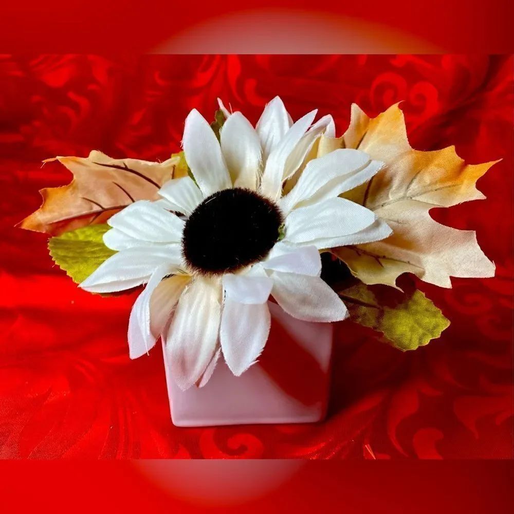 3” NEW! White Sunflower Floral Arrangement Mini White Square Floral Cont…